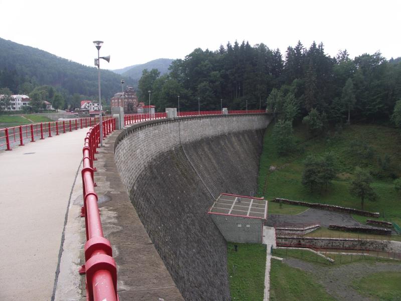 Přehrada 