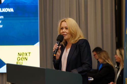 Clusters meet Regions in Moldova