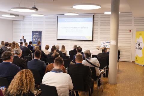 Clusters meet Regions in Heilbronn